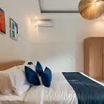2Br Escape 5 Min Bt Mkt Double6